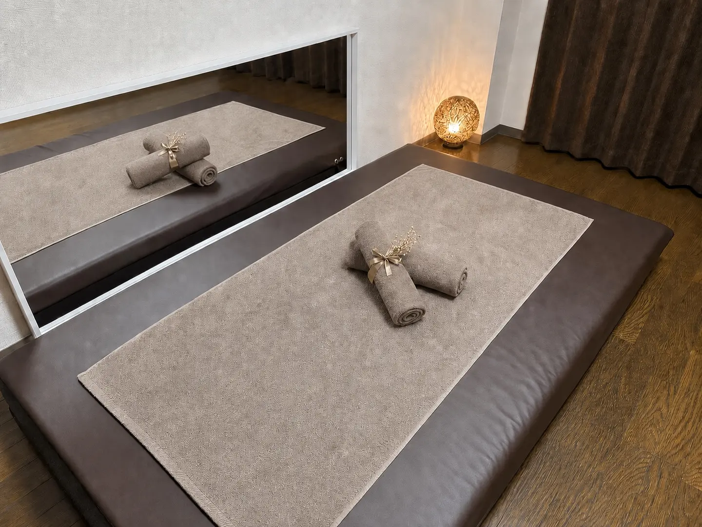 Relaxation Hug堺東店の清潔で落ち着いた施術ルーム